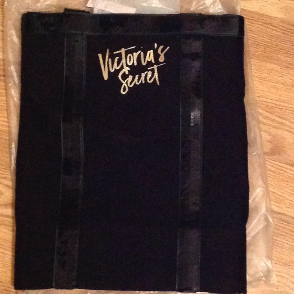 NWT VS black canvas tote